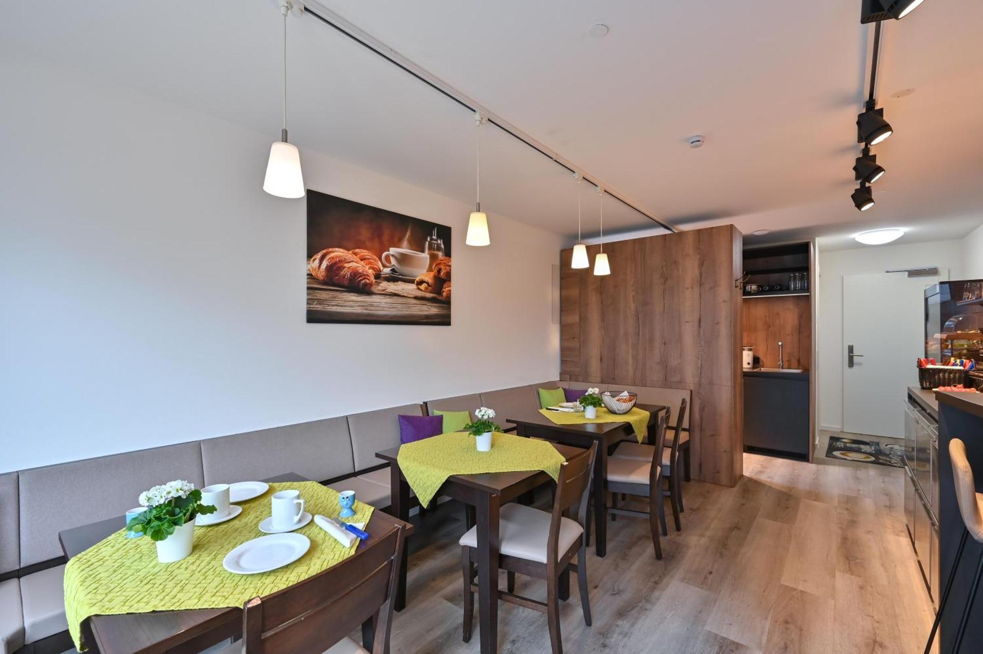 Hotel Gaestehaus Stock Zimmer Wasserfall FDH Exteriör bild